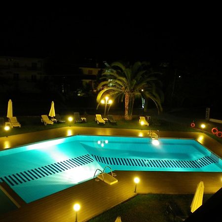 Hotel Idea Fourka Exterior photo