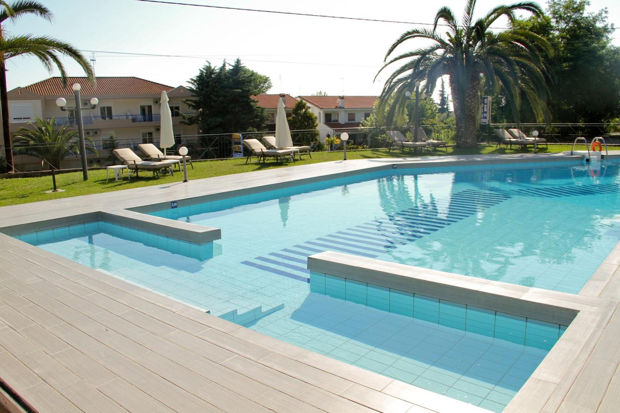 Hotel Idea Fourka Exterior photo