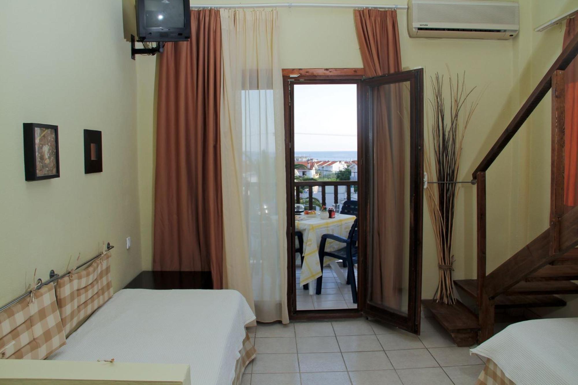 Hotel Idea Fourka Exterior photo